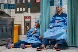 Cách Ju Ji Hoon lấy lại danh tiếng sau scandal ma túy- Ảnh 1. Cách Ju Ji Hoon lấy lại danh tiếng sau scandal ma túy- Ảnh 1.