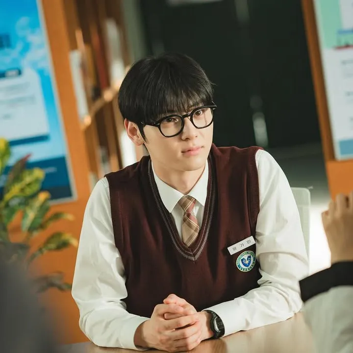 Phim học đường mới chiếu đã hot rần rần vì dàn cast đẹp hơn cả nguyên tác, nam chính là