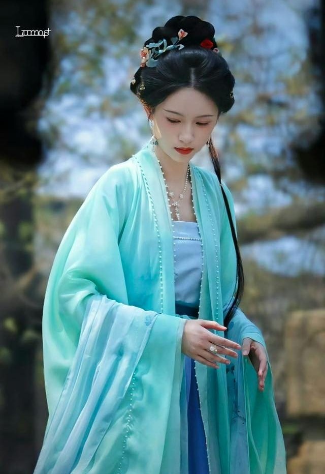 Mỹ nhân thời Tống đẹp nhất màn ảnh Trung lúc này: Tuyệt sắc giai nhân, được khen như từ trong tranh bước ra- Ảnh 2.