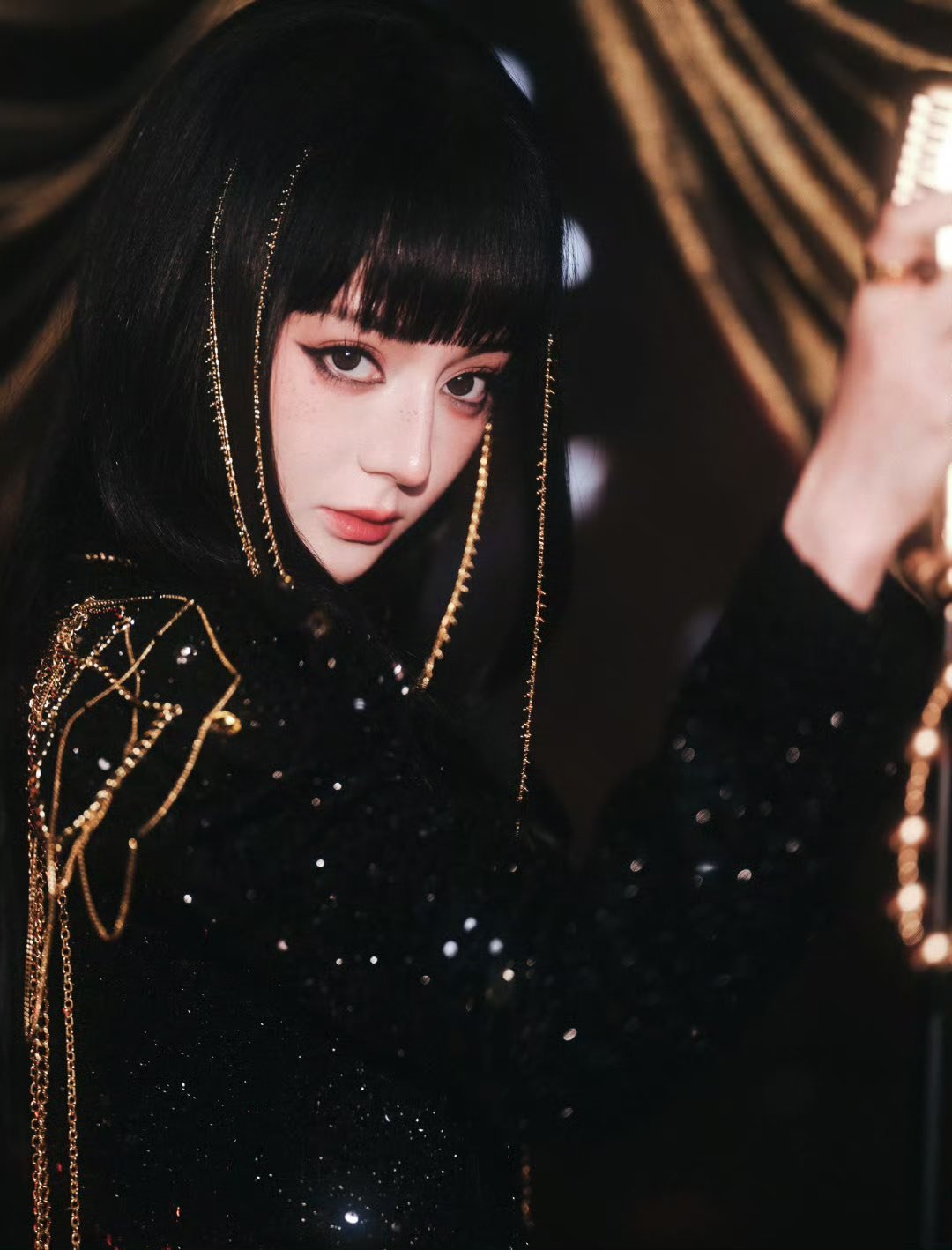 Mỹ nhân Trung Quốc hóa nữ hoàng Ai Cập đẹp điên đảo: Nói nhan sắc top 1 Cbiz quả thực không sai- Ảnh 6. Mỹ nhân Trung Quốc hóa nữ hoàng Ai Cập đẹp điên đảo: Nói nhan sắc top 1 Cbiz quả thực không sai- Ảnh 6.