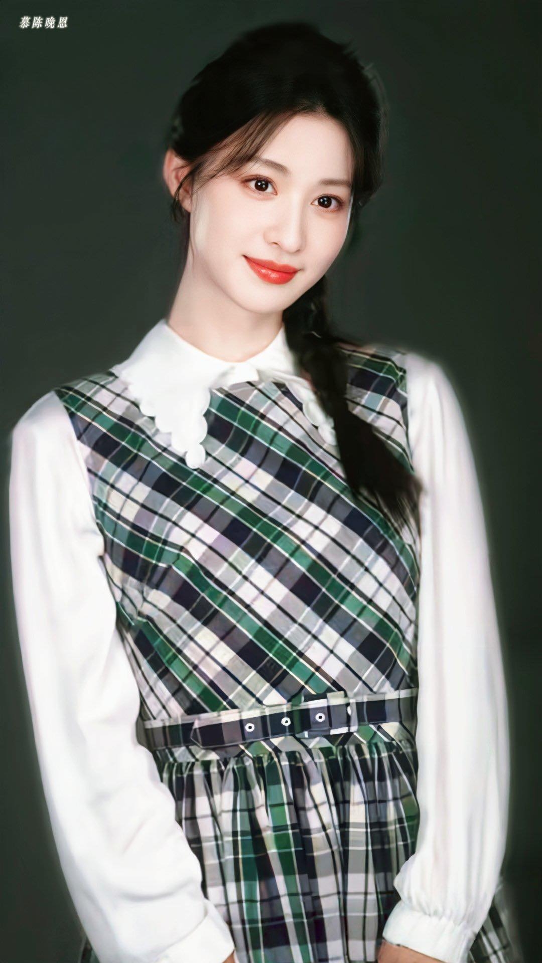 Trung Quốc hiện tại không ai mặc đẹp hơn mỹ nhân này: Visual như báu vật trần gian, siêu mẫu cũng phải gọi bằng điện thoại- Ảnh 26.