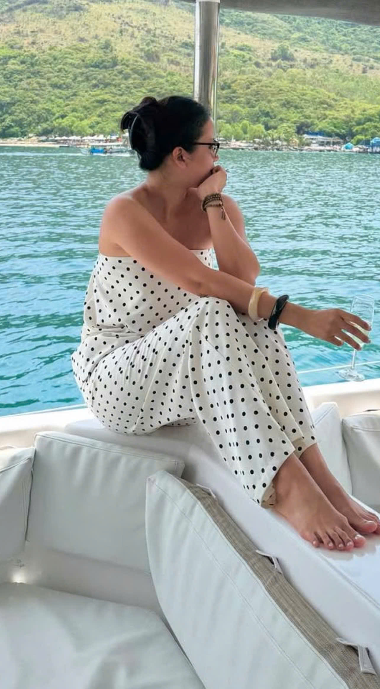 Á hậu Việt vừa được cầu hôn tại Phú Sĩ đang mang thai con đầu lòng?- Ảnh 6. Á hậu Việt vừa được cầu hôn tại Phú Sĩ đang mang thai con đầu lòng?- Ảnh 6.