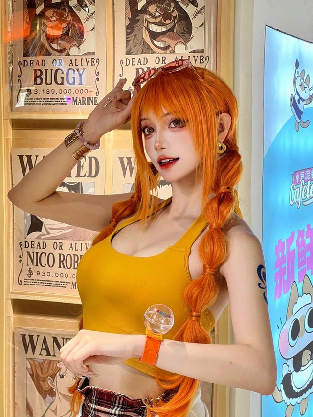 Cosplay Nami, khi nữ thần One Piece bước ra đời thực xuất thần đến từng milimet- Ảnh 8. Cosplay Nami, khi nữ thần One Piece bước ra đời thực xuất thần đến từng milimet- Ảnh 8.