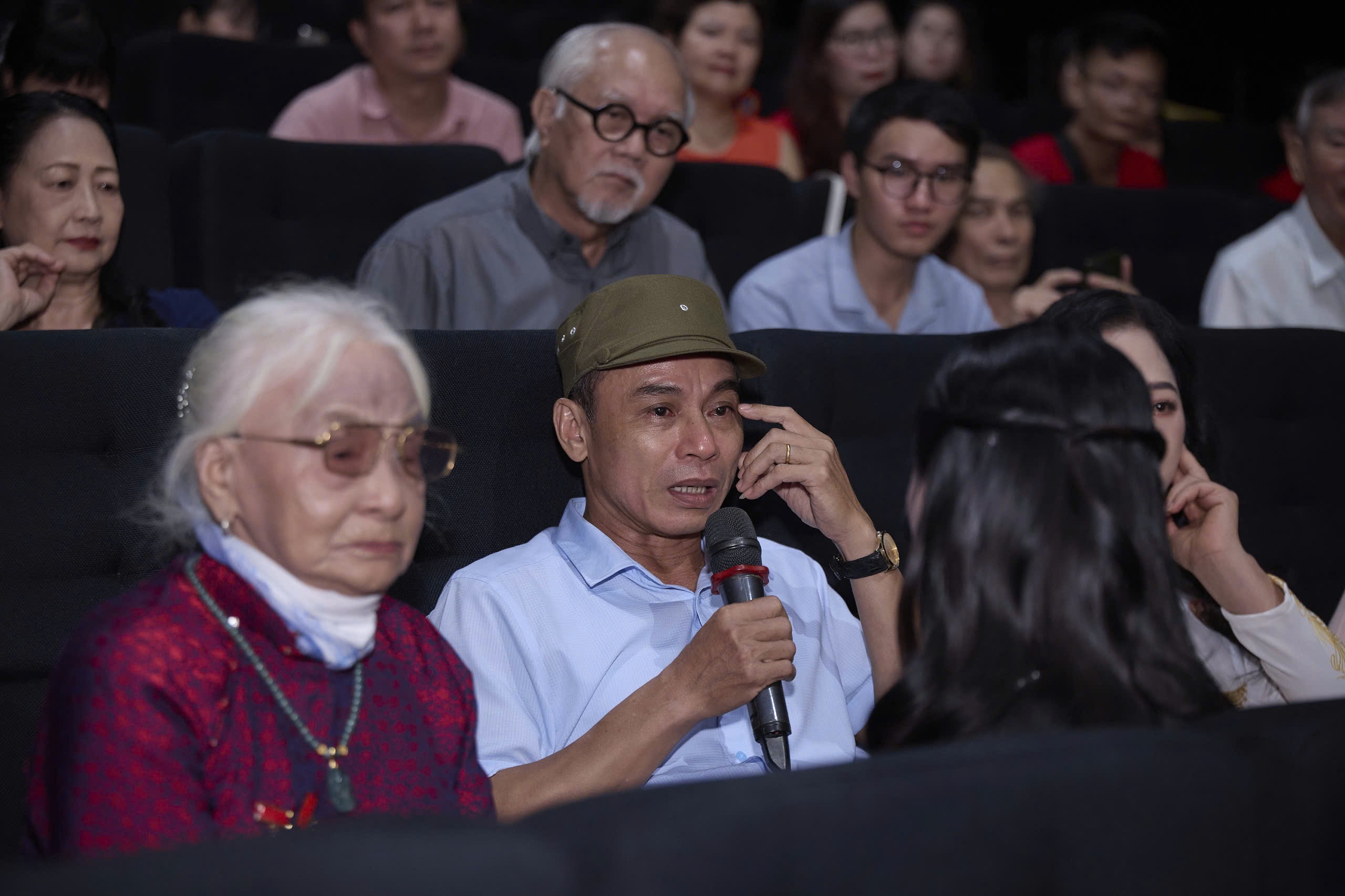 Con trai cụ Căn chia sẻ về 2 người anh trai của mình