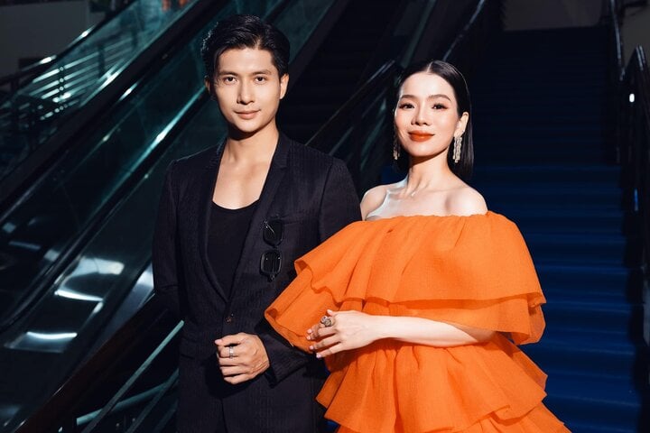 Cặp chị - em hot nhất Vbiz: Công khai tình cảm sau vài tháng ly hôn, 4 năm yêu toàn sóng gió- Ảnh 5.