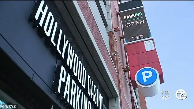 Mỹ: Sống trong xe tải giữa thời tiết -11 độ C, 2 trẻ tử vong giữa đêm do chết cóng- Ảnh 2. Mỹ: Sống trong xe tải giữa thời tiết -11 độ C, 2 trẻ tử vong giữa đêm do chết cóng- Ảnh 2.