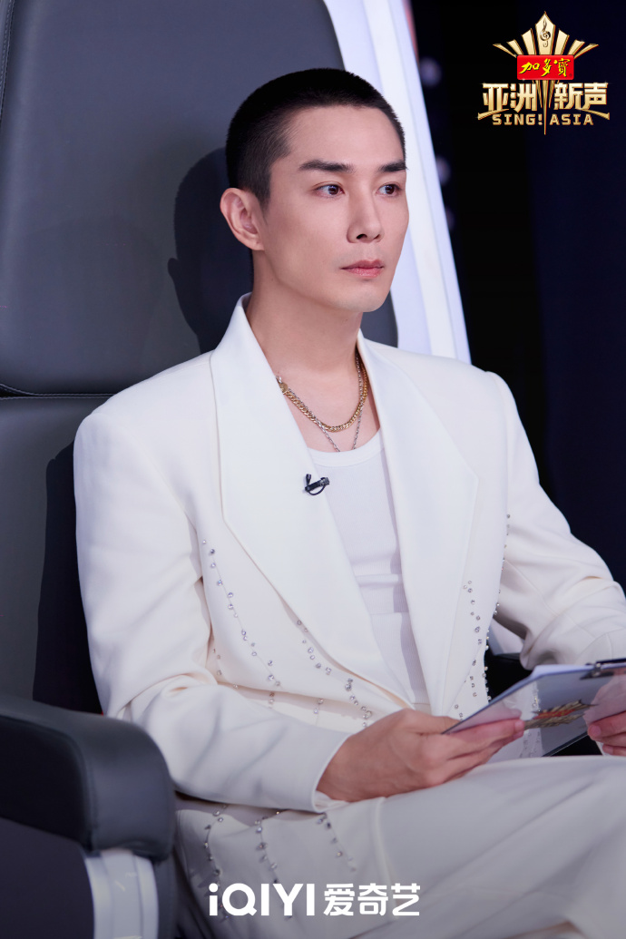 2 tháng Phương Mỹ Chi gây sốt tại show Trung Quốc: Liên tục nghi bị chèn ép và cái kết gây bức xúc!- Ảnh 15. 2 tháng Phương Mỹ Chi gây sốt tại show Trung Quốc: Liên tục nghi bị chèn ép và cái kết gây bức xúc!- Ảnh 15.