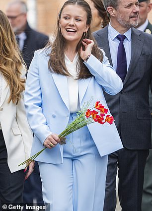 Choáng ngợp trước tiệc sinh nhật 18 tuổi của Công chúa châu Âu: Không khí cổ tích tràn ngập từ đầu đến chân- Ảnh 8.