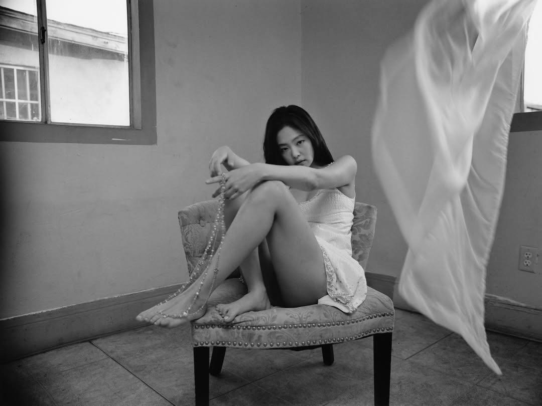 98a274300001 Jennie lại .... quá đà 98a274300001