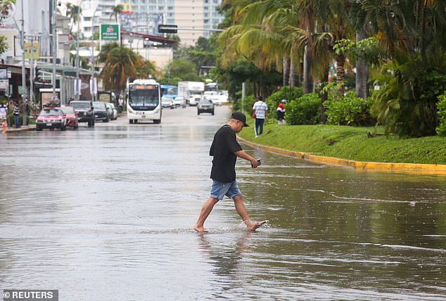 17 triệu người nằm trong vùng nguy hiểm khi bão nhiệt đới đầu tiên năm 2025 chính thức hình thành- Ảnh 1.