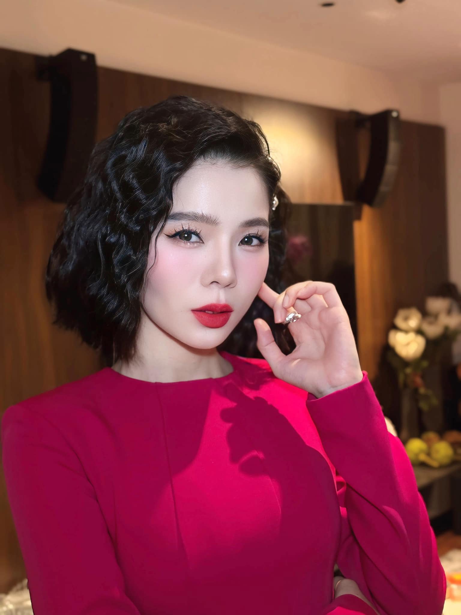 Phú bà Vbiz ở biệt thự hàng trăm tỷ suýt bị hoại tử vì phẫu thuật thẩm mỹ, phải huỷ show tháo sụn mũi gấp- Ảnh 4.