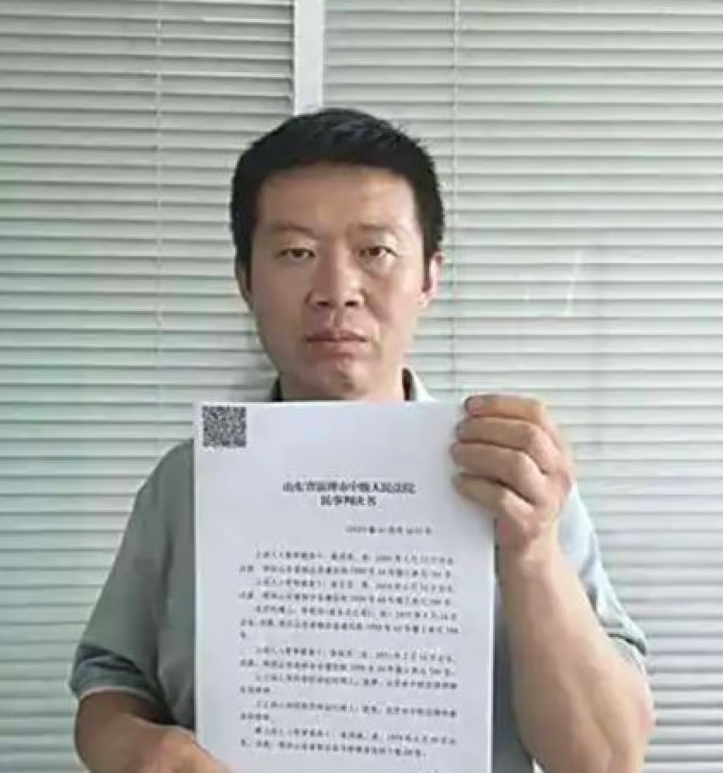 Cãi vã với con trai, người bố đi xét nghiệm ADN mới phát hiện cả 2 con đều không cùng huyết thống- Ảnh 2.