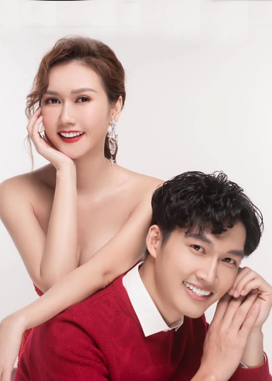 Hồ sơ tình ái của Đình Tú: Từng yêu mẹ đơn thân 5 năm, vướng Hồ sơ tình ái của Đình Tú: Từng yêu mẹ đơn thân 5 năm, vướng