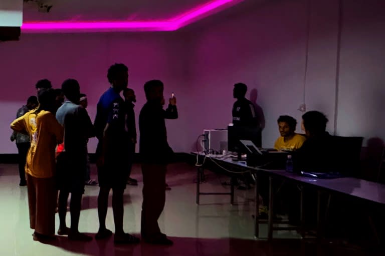 “Tôi cảm thấy may mắn vì chưa mất tay chân”: Ký ức kinh hoàng của nạn nhân thoát khỏi “Tôi cảm thấy may mắn vì chưa mất tay chân”: Ký ức kinh hoàng của nạn nhân thoát khỏi