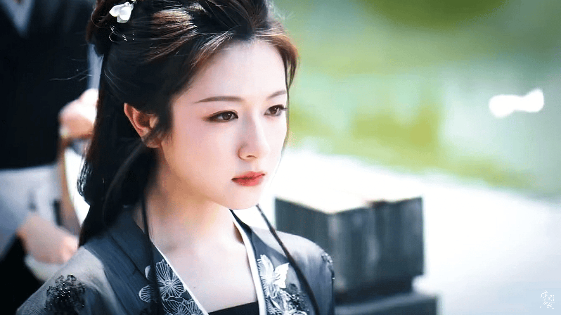 Nói không với ngôn tình sướt mướt, phim cổ trang này đã xem là không dứt ra được, nữ chính đẹp và cực kỳ thông minh khiến nam chính vừa yêu vừa nể phục- Ảnh 5. Nói không với ngôn tình sướt mướt, phim cổ trang này đã xem là không dứt ra được, nữ chính đẹp và cực kỳ thông minh khiến nam chính vừa yêu vừa nể phục- Ảnh 5.