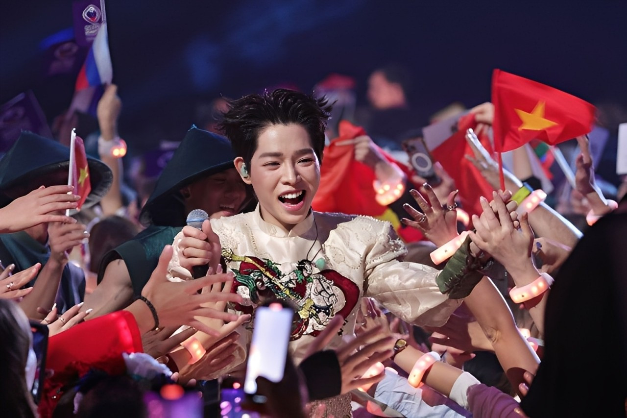 Cách chấm điểm đặc biệt đưa Đức Phúc thành quán quân ở Nga- Ảnh 1.