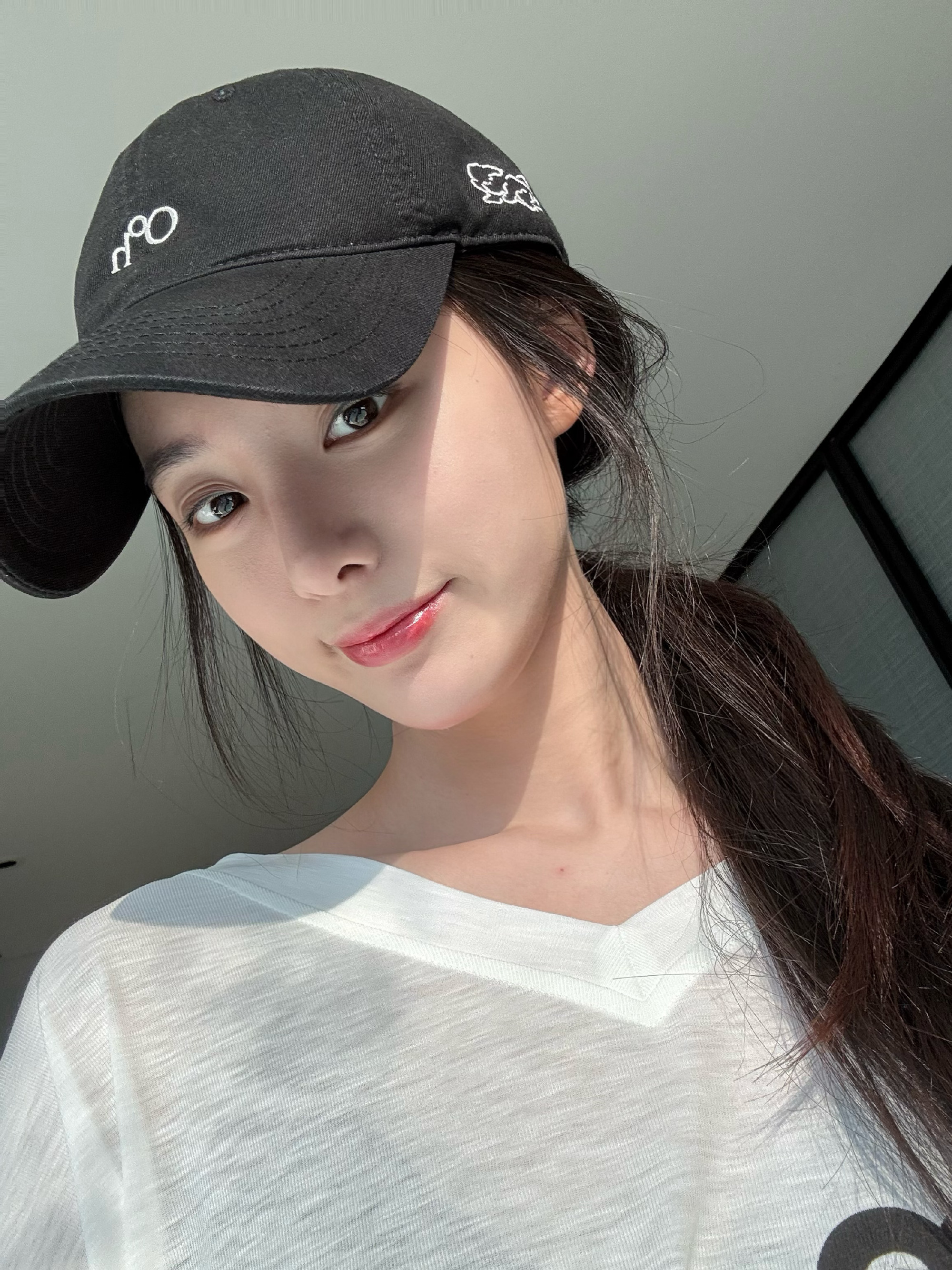 Nàng thơ gen Z thử 12 chiếc váy cưới trước thềm hôn lễ với