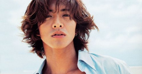 Mỹ nam có khuôn mặt được thượng đế vuốt ve 27 Mỹ nam có khuôn mặt được thượng đế vuốt ve a04017262aa5aedc884b27903ff9441d 1743706174718 1743706176961213778099 0 0 262 500 crop 17437062873851859559115png