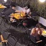 Ô tô lao vào nhà hàng, thực khách đang dùng bữa vội chạy tán loạn: Video hiện trường gây sốc a1 1759201992938371348653 1759214032923 1759214033469809431840 123 0 623 800 crop 1759214067429384775767gifpng