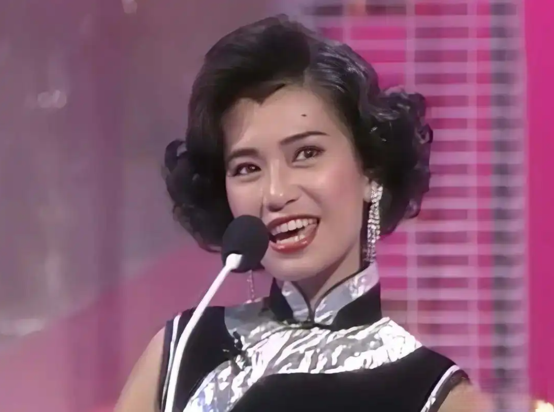 Sao nữ Thiên Long Bát Bộ tuyên bố ly hôn, lí do gì mà phát biểu: “Tôi nhẫn nhịn đủ rồi!”- Ảnh 1.