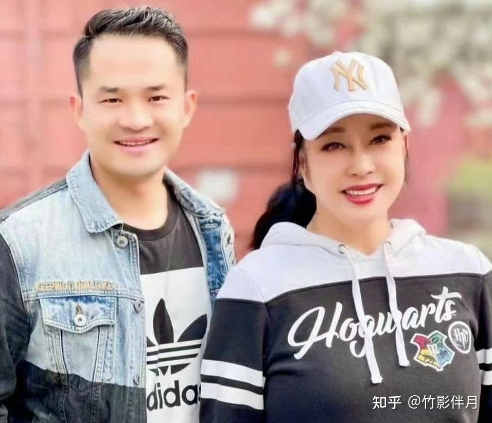 "Võ Tắc Thiên kinh điển nhất" cả đời lắm thị phi, 75 tuổi vẫn yêu "hồng hài nhi" a15 1743520127496 17435201278181094778737