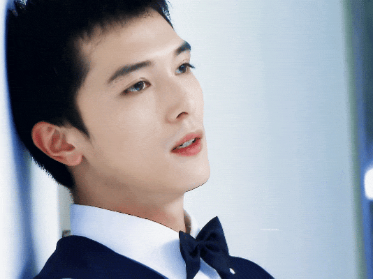 “Búp bê showbiz” sinh con đầu lòng: Bố mẹ visual cực phẩm thì con còn đẹp đến cỡ nào?- Ảnh 2. “Búp bê showbiz” sinh con đầu lòng: Bố mẹ visual cực phẩm thì con còn đẹp đến cỡ nào?- Ảnh 2.