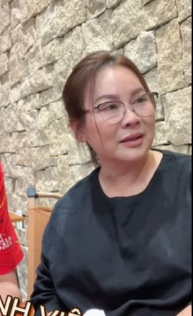 Vợ Quý Bình lên tiếng về chiếc xe, nói thẳng: Vợ Quý Bình lên tiếng về chiếc xe, nói thẳng: