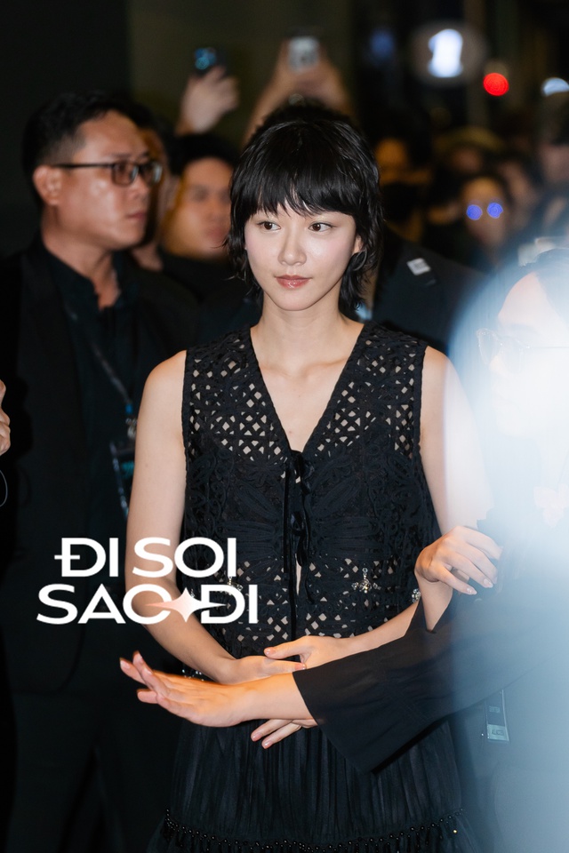 Hứa Quang Hán khoe visual đốt cháy cả thảm đỏ, nói