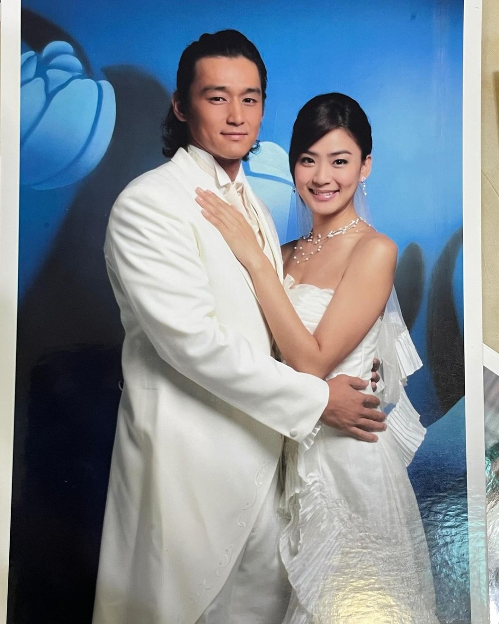 “Mẹ bỉm” số hưởng nhất Cbiz: Chồng từ chức chủ tịch để chăm vợ mới sinh- Ảnh 1.