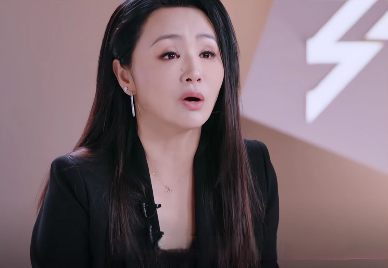 Xuất hiện Chị Đẹp kém duyên: