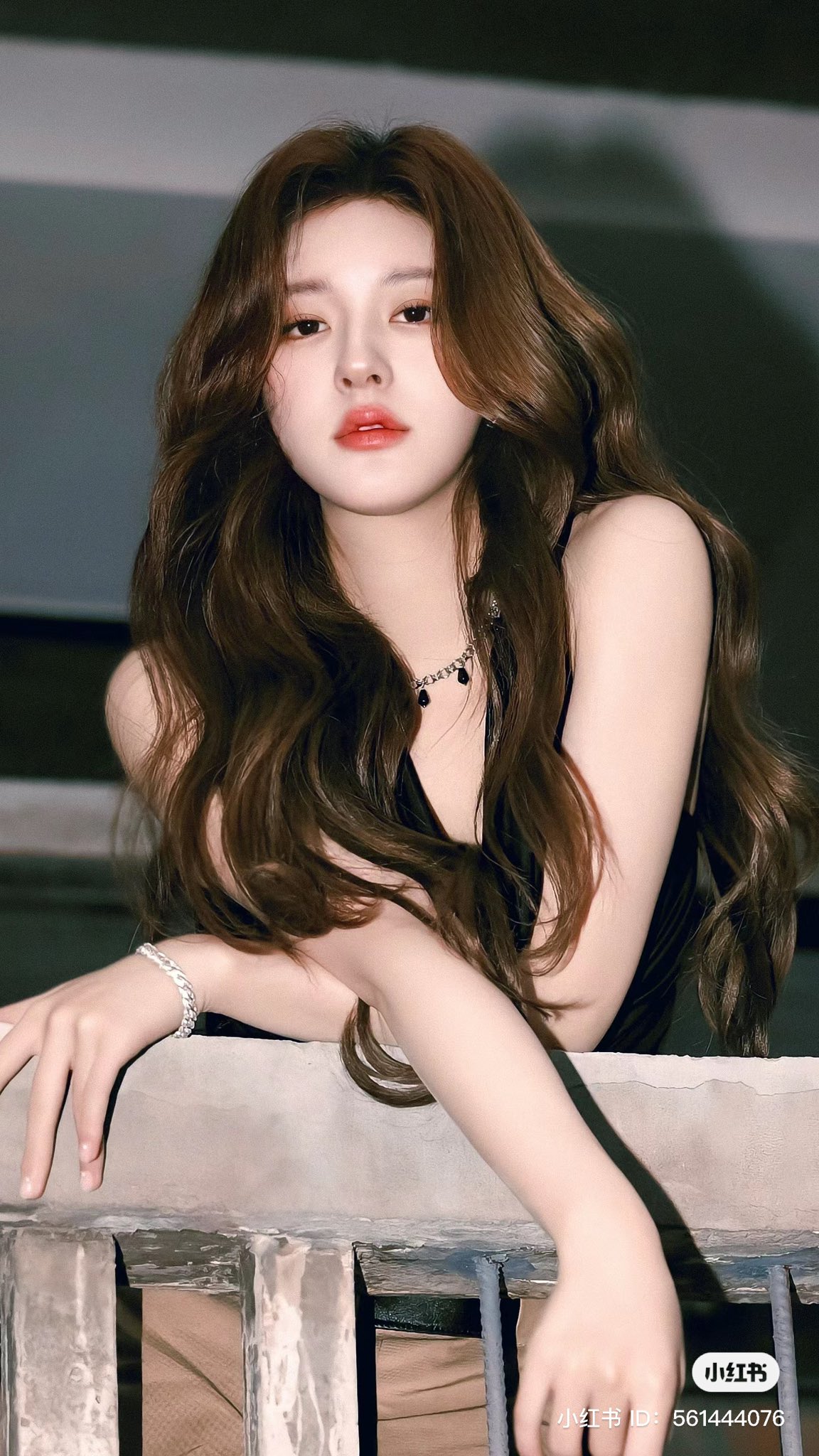 Sức hút khủng khiếp của Triệu Lộ Tư: Ở ẩn nhưng không chìm nổi!- Ảnh 1.