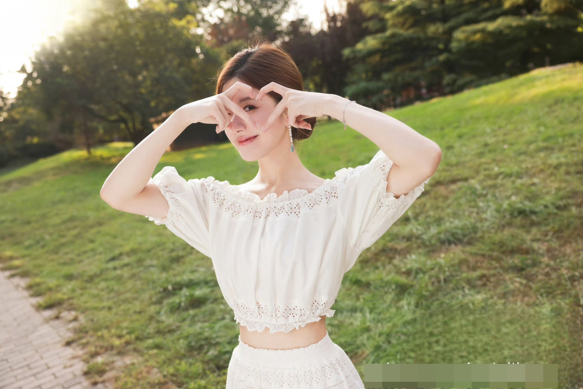 Không được để Triệu Lộ Tư chạy thoát!- Ảnh 2. Không được để Triệu Lộ Tư chạy thoát!- Ảnh 2.