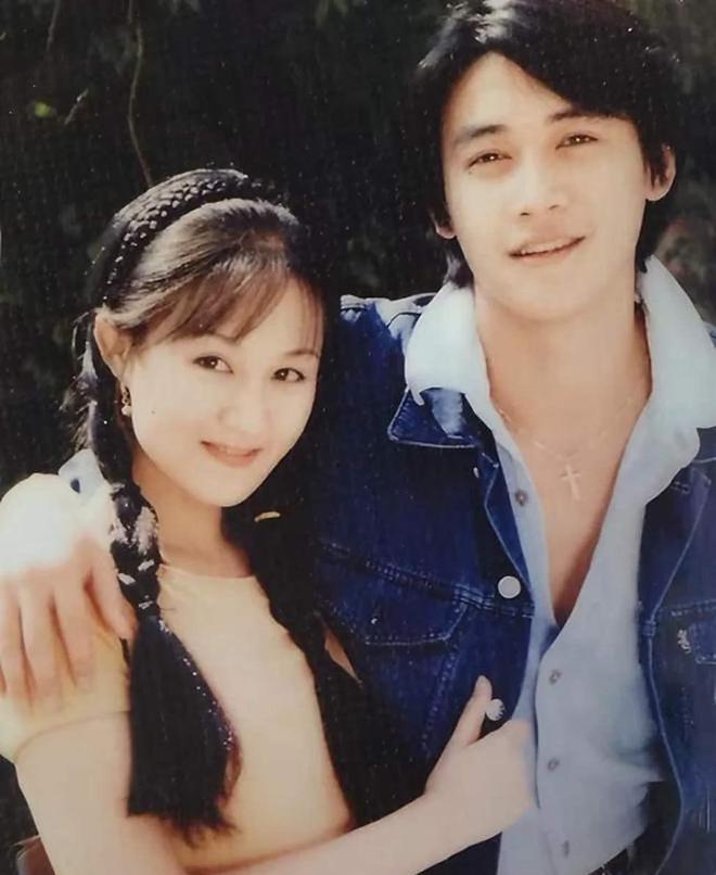 Anh chồng ai cũng muốn có của showbiz: 30 năm chưa để vợ phải nấu cơm lấy 1 lần!- Ảnh 2.