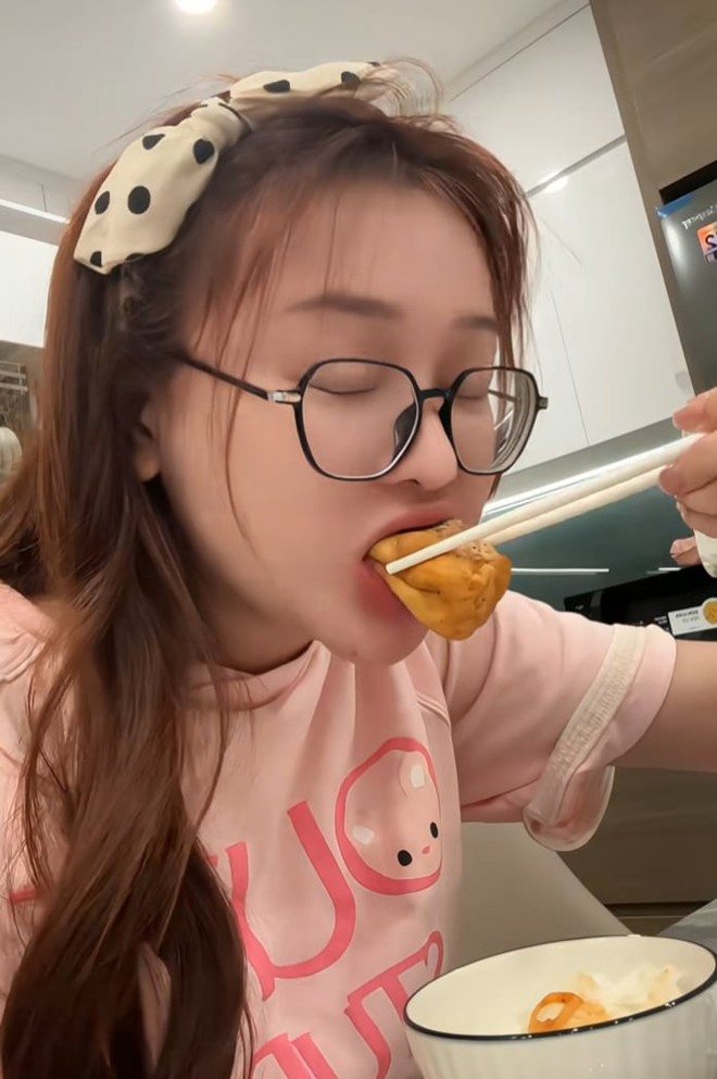 Lyly Sury nói thẳng về nghi vấn Lyly Sury nói thẳng về nghi vấn