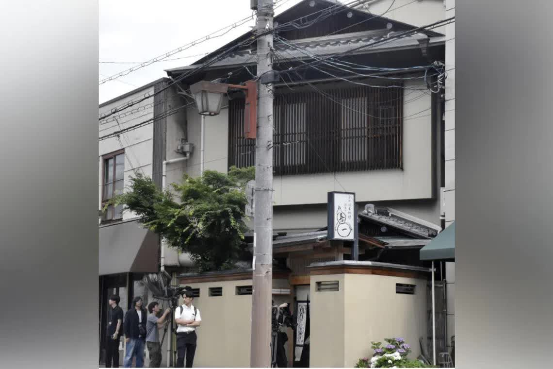 Chủ 1 nhà hàng Michelin bị bắt- Ảnh 1.