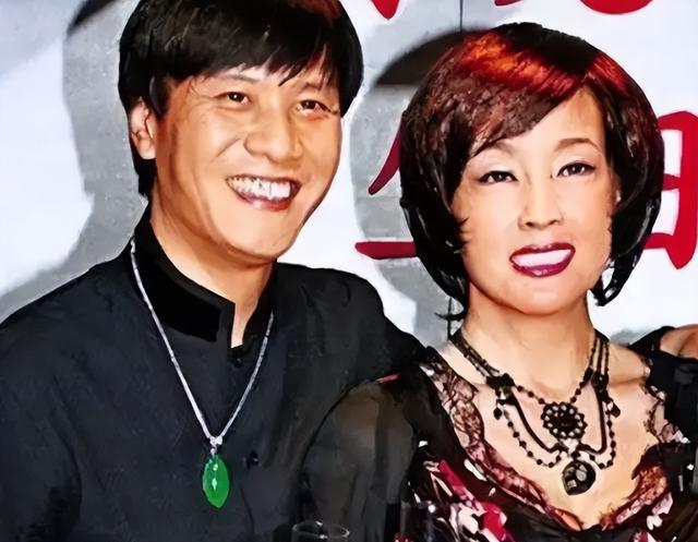 "Võ Tắc Thiên kinh điển nhất" cả đời lắm thị phi, 75 tuổi vẫn yêu "hồng hài nhi" a9 1743520125366 17435201255712044094943