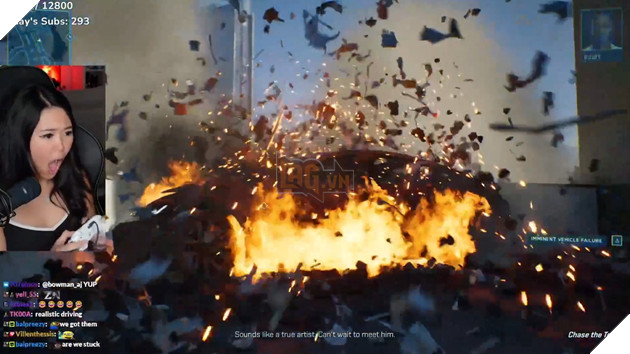 Streamer ExtraEmily dính lỗi kẹt trong xe và nổ tan tành
