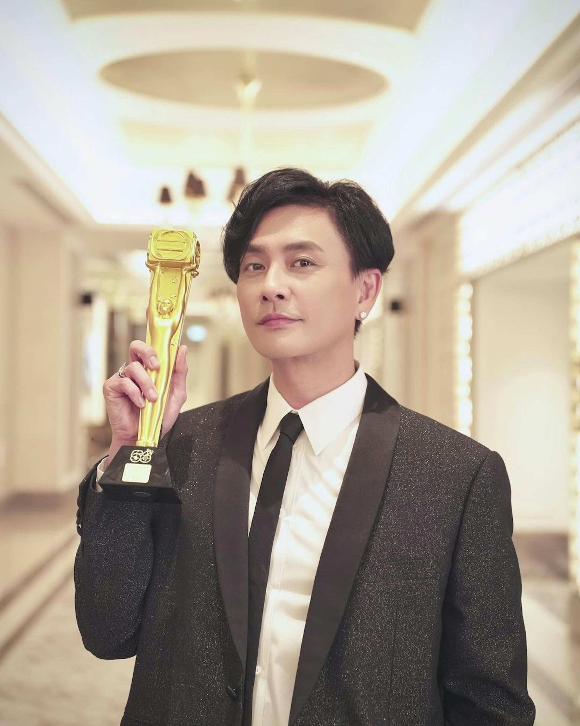 Nam diễn viên đáng giá cả ngàn tỷ đồng!- Ảnh 3. Nam diễn viên đáng giá cả ngàn tỷ đồng!- Ảnh 3.