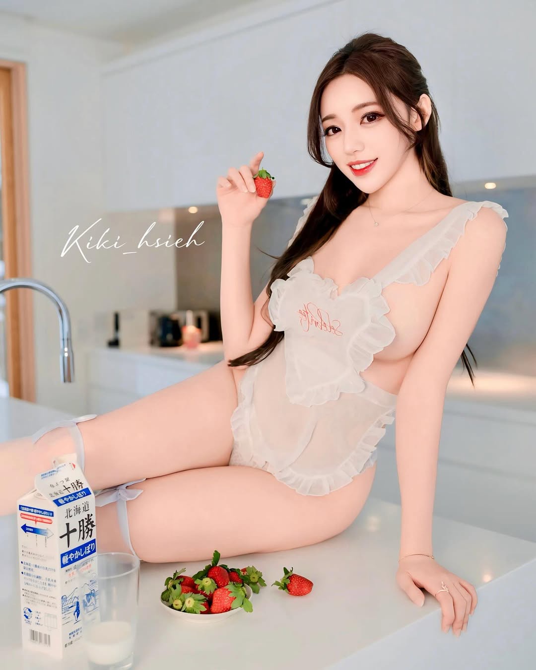 abcilly Vụ ảnh "nàng dâu đảm đang" chưa hạ nhiệt, cô nàng hotgirl lại tung thêm loạt hình mới bỏng mắt abcilly