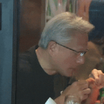 Chủ tịch Samsung và CEO Nvidia đi ăn gà uống bia, sau đó cả 2 cùng viral vì một lý do rất lạ acd2xo4vcza65lr3j6q66ucq64 1761902391665519103984 1761912791626 17619127918132033405568 0 0 465 744 crop 1761912817048845505754gifpng