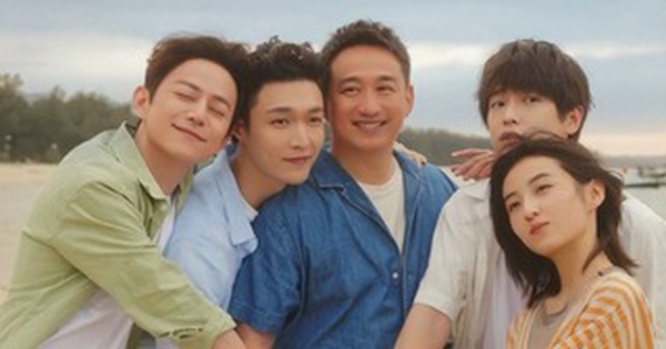 Chương trình truyền hình thực tế quốc dân chạm đáy rating: Khi show "chữa lành" bất ngờ truyền năng lượng tiêu cực ad1fdb7e 176016480092829733315 0 35 636 1053 crop 17601648038551946737909 1760347901170899852169 0 0 168 320 crop 17603479138511794461668jpg