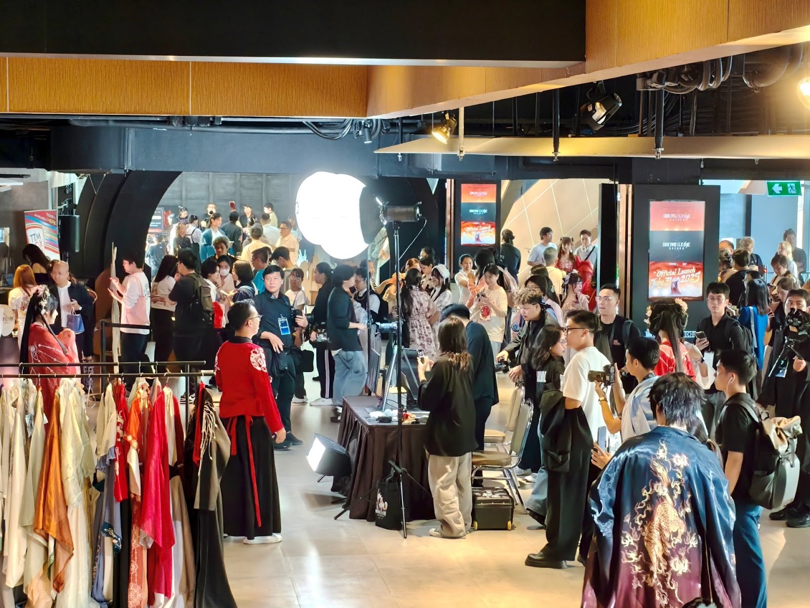 Vong Xuyên Phong Hoa Lục ra mắt ấn tượng với DREAM: The Symphony of Lethe Realm – Hành trình đa giác quan độc đá ad 4nxdkeavossbqwmhhxtfbsqdqtr9bap9uoa9oizxe94sqjgk9ignbuqi3dkd5gus8p8k9rvbqrdmwm5n7otagndgn7uemdi7vwbmpcfswhcphwbfpgvrcmrv3ykdmgjs0ipxaphacer0n7dvrp cnyyg