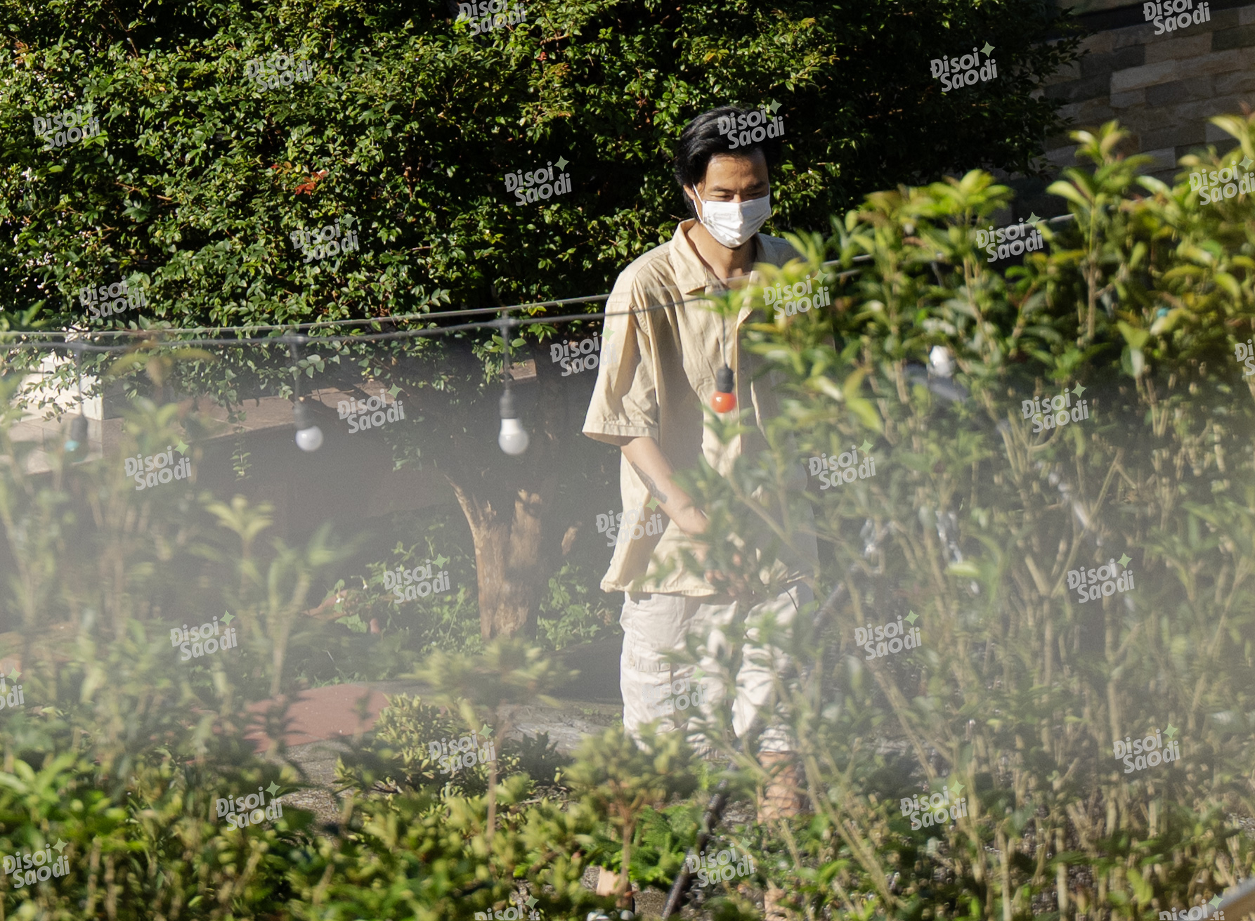 Chi tiết để lộ thái độ của gia đình Hoàng Thuỳ Linh với Đen Vâu- Ảnh 3. Chi tiết để lộ thái độ của gia đình Hoàng Thuỳ Linh với Đen Vâu- Ảnh 3.