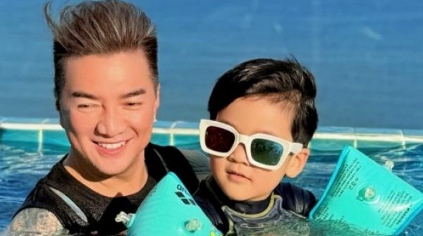 Đàm Vĩnh Hưng về Việt Nam ăn Tết 29 Đàm Vĩnh Hưng về Việt Nam ăn Tết adt1735703218 6219 9716 8245 anh cat 3 2 auto cropjpg