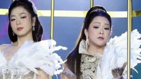 Như Quỳnh quăng áo, đu lồng chim trong đêm nhạc dài 4 tiếng adt1736060111 z7 01b813be3965a210ac692c84f4ba655f anh cat 3 2 auto cropjpg