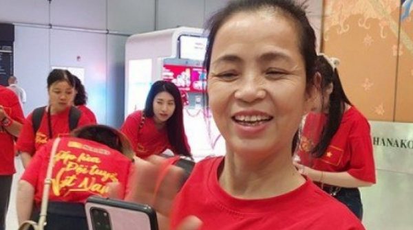 Nhà đội trưởng Duy Mạnh mở hội, đầu tư màn hình lớn 50m2 cho bà con cổ vũ đội tuyển adt1736061406 0285 1679 7754 anh cat 3 2 auto cropjpg