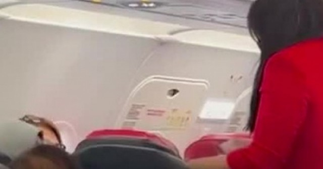 adt1736749077-edit-co-gai-08730-36-0-342-584-crop-anh-cat-3-2-auto-cropjpeg-1 Cô gái trẻ bị đuổi khỏi chuyến bay vì hành động xấu xí này adt1736749077 edit co gai 08730 36 0 342 584 crop anh cat 3 2 auto cropjpeg 1