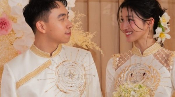 Hoa cầm tay của 'dâu tỷ phú' Phương Nhi có loại thuộc top đắt nhất thế giới adt1737023906 dsc02293 1797 1830 7245 1989 anh cat 3 2 auto cropjpg