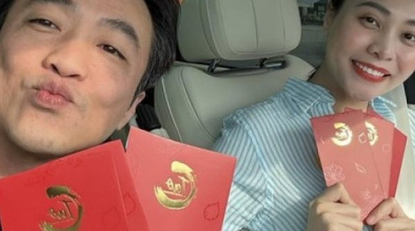 Vợ chồng Cường Đô La - Đàm Thu Trang khoe khoảnh khắc ngọt ngào sau thời gian ở ẩn 30 Vợ chồng Cường Đô La - Đàm Thu Trang khoe khoảnh khắc ngọt ngào sau thời gian ở ẩn adt1737704884 128n 9061 332 259 1392 1956 crop 831 anh cat 3 2 auto cropjpg