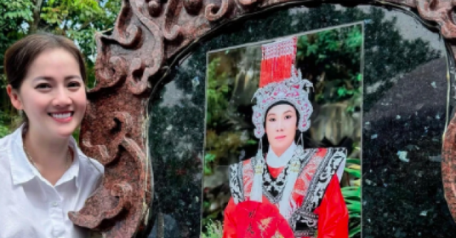 Động thái của Hồng Loan khi người lạ gây rối trước mộ phần của cố NSƯT Vũ Linh adt1737811250 hong loan noi co nguoi gay roi truoc anh cat 3 2 auto croppng 1